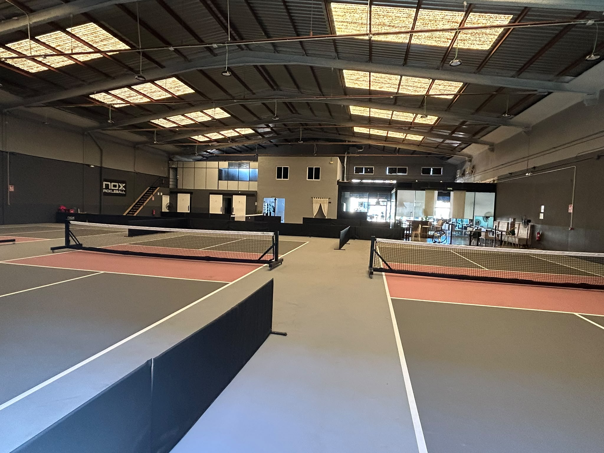 Vista general Club Pickleball Valencia tras la remodelación 2