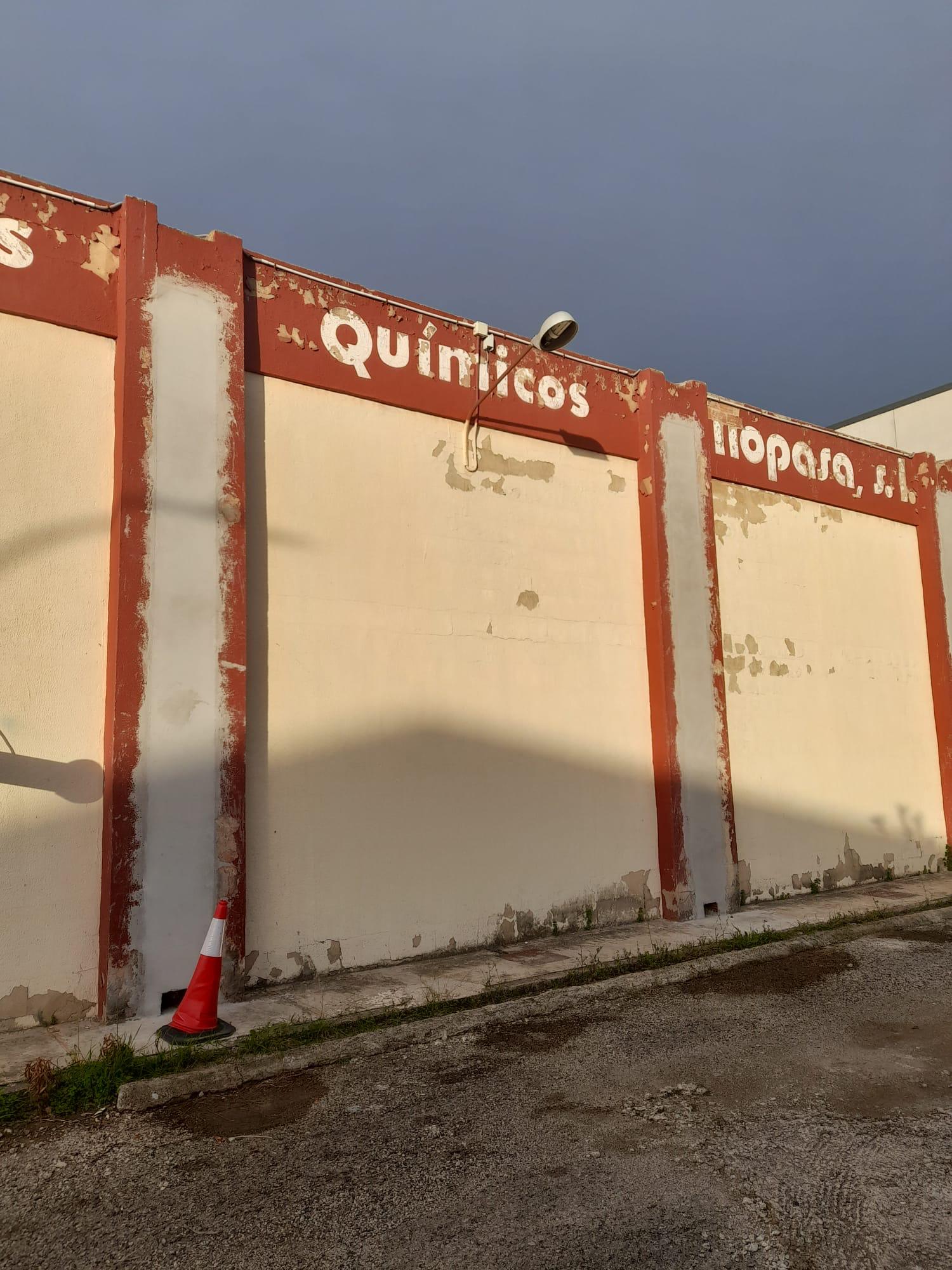 Estado inicial de la nave industrial previo al trabajo de pintura realizado por Proyecta Pintura 2